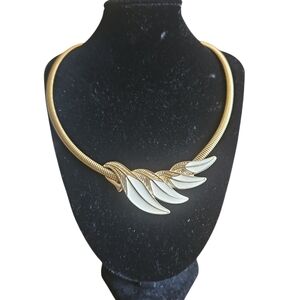 Vintage 80's TRIFARI Cream Enamel Wave Pendant Omega Gold Tone CHOKER Necklace